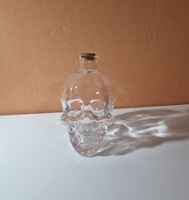 Bottiglia teschio in vetro