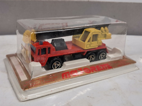 Majorette saviem grue - 1/64,