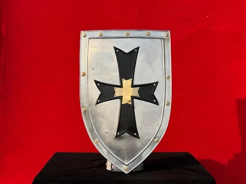 Scudo guerriero battaglia
