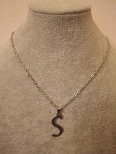 COLLANA CON CIONDOLO PENDENTE