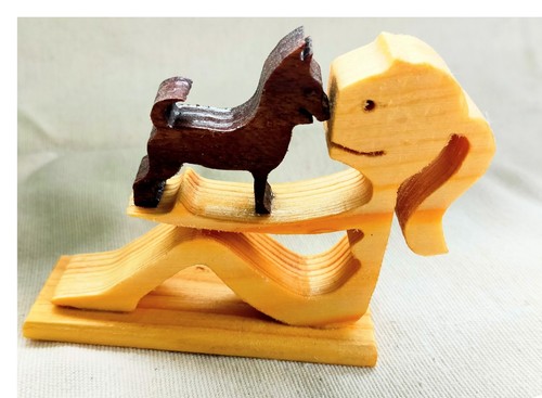 Statuetta legno donna - di, +
