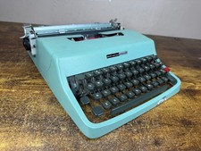 Macchina da scrivere Olivetti