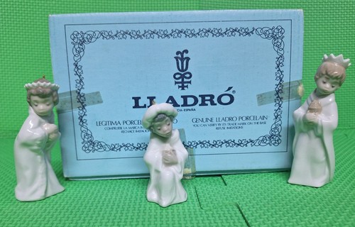 Lladro porcelain figurines - lladro,