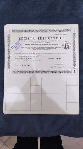 Certificato azionario societa - azionario, societa'