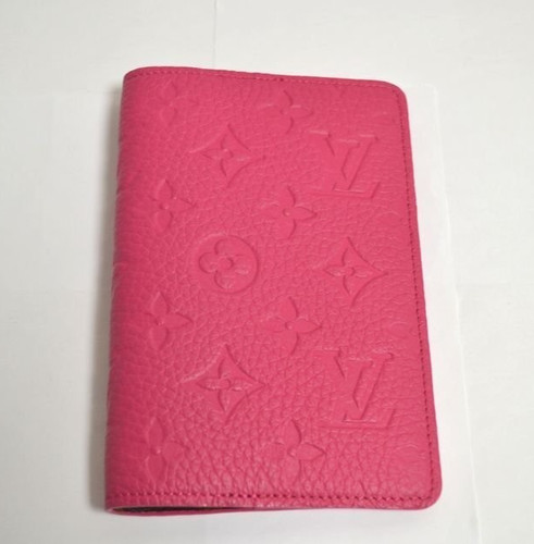 Copertina notebook monogramma
