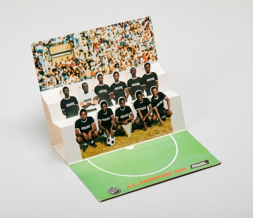 Maurizio cattelan - maurizio,