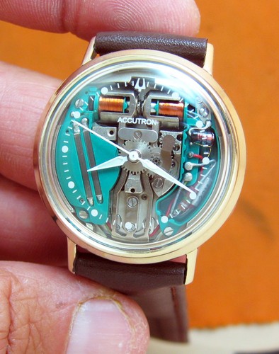214 accutron spaceview - , 10kt