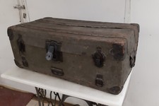 Antico Baule militare in fibra con rinforzi e spigoli in metallo anni '30/40