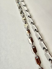 18Kt White Gold 750 Elegant