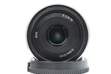 Sony SEL16F28 16 mm F2.8