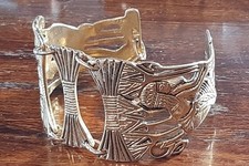 Bracelet en bronze design pharaon EgyptIen M. BUFFET Vintage 1970s