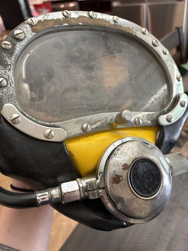 Maschera subacquea commerciale