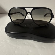 Occhiali da sole Ray.Ban RB4125 montatura nero opaco lenti nere con custodia rigida