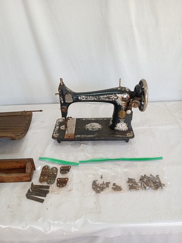 Antique singer sewing machine - antique,