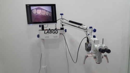 Microscopio per chirurgia
