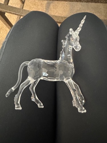 Signed swarovski unicorn - -,