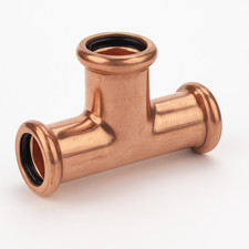 Raccordo a pressare in rame a