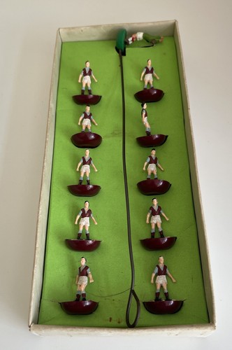 Subbuteo aston - -,