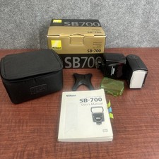 Nikon SB-700 Speedlight I D-TTL Flash NON FUNZIONANTE ricambi riparazione