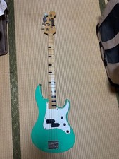 Basso elettrico Yamaha verde