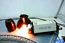 BOWENS PROLITE 100 usato in buone condizioni completo di parabola e cavo rete