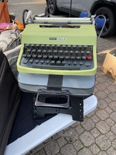 Macchina da Scrivere Vintage Olivetti Lettera 32 Colore verde