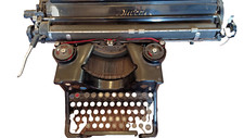 Macchina da scrivere Olivetti