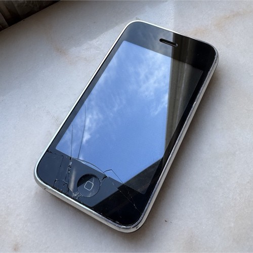 Apple iphone 8gb - 3g,