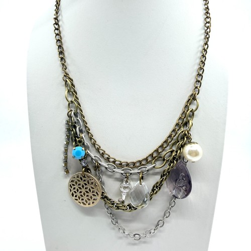 Collana con ciondolo - , multifilo