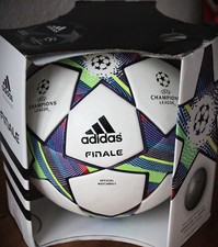 ORG Adidas Matchball CL Finale