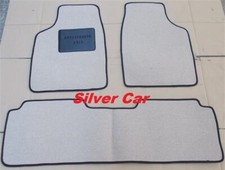 Serie sopra tappeti in