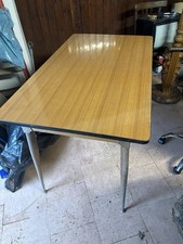 TAVOLO VINTAGE ANNI 60 CON