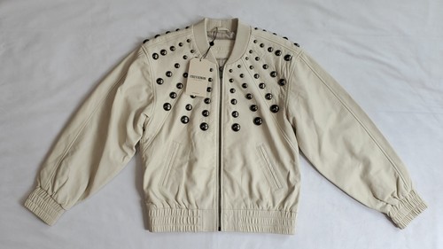 Nwt 700 chevignon - $700,