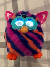 Furby Boom giocattolo interattivo, colore viola e blu 