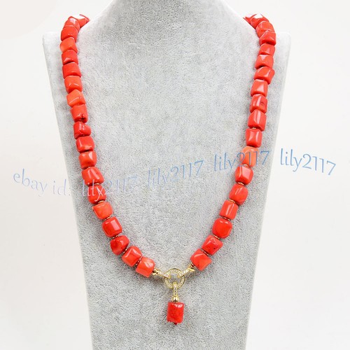 Collana con ciondolo gemme