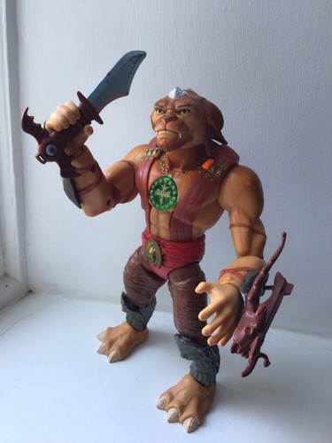 Small soldiers talking archer - small,