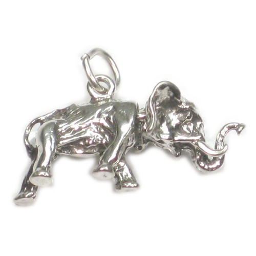 Elefante con ciondolo - , in