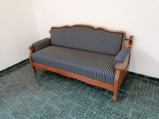 divano antico in noce completamente restaurato ,  mai usato, blu e beige