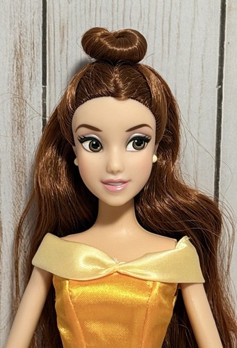 Disney store belle - disney, bella
