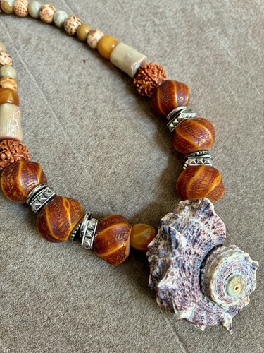 Collana conchiglia naturale