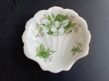 Royal Albert England Trillium
