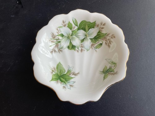 Royal albert england trillium - england,