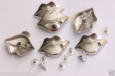 Borchie sfuse a LABBRA con rivetto chiodini in lega 29*20mm colore argento