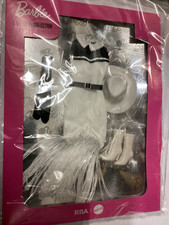 BARBIE FASHION COLLECTION