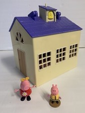 Peppa Pig's Deluxe School