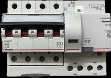 Interruttore magnetotermico differenziale 32A 0,3a