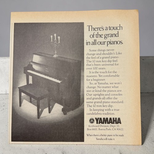Yamaha pianoforte verticale