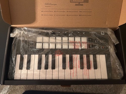 Novation launchkey mini - launchkey,