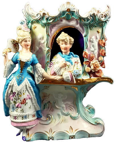 Antica statuina porcellana - in,