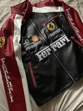 Giacca da corsa Ferrari rossa